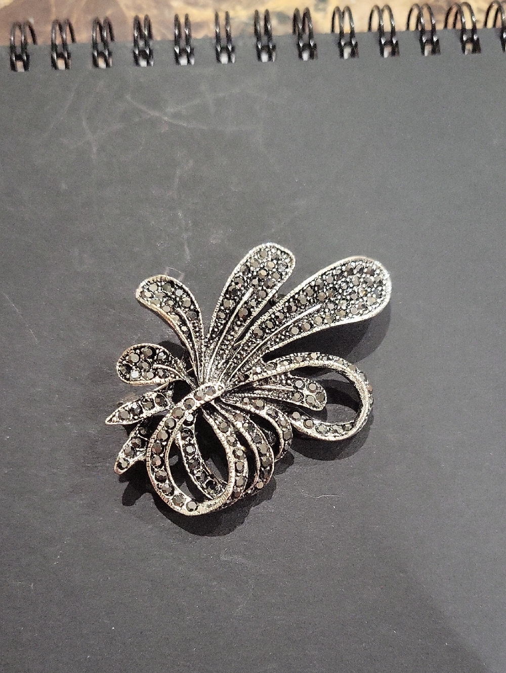Elegant Silver-Tone Marcasite Bow Brooch - Women Jewelry